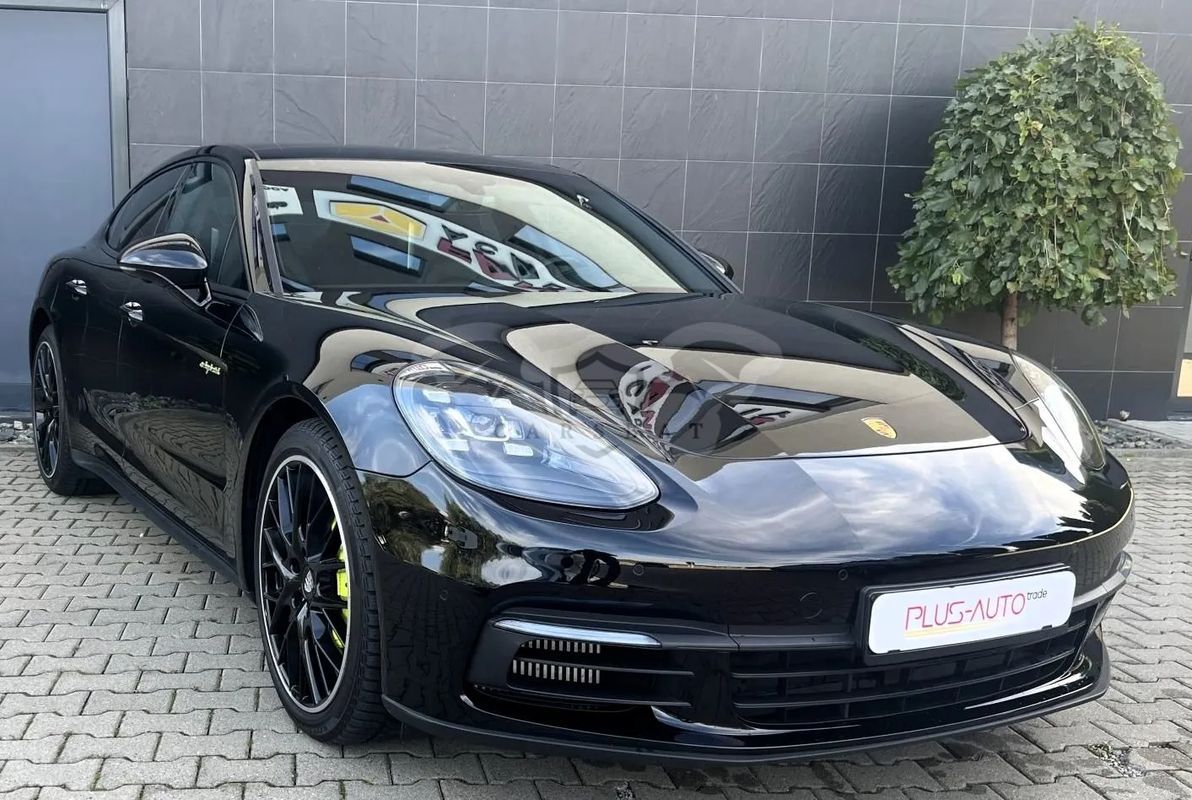 Porsche Panamera 4 E-Hybrid 2019