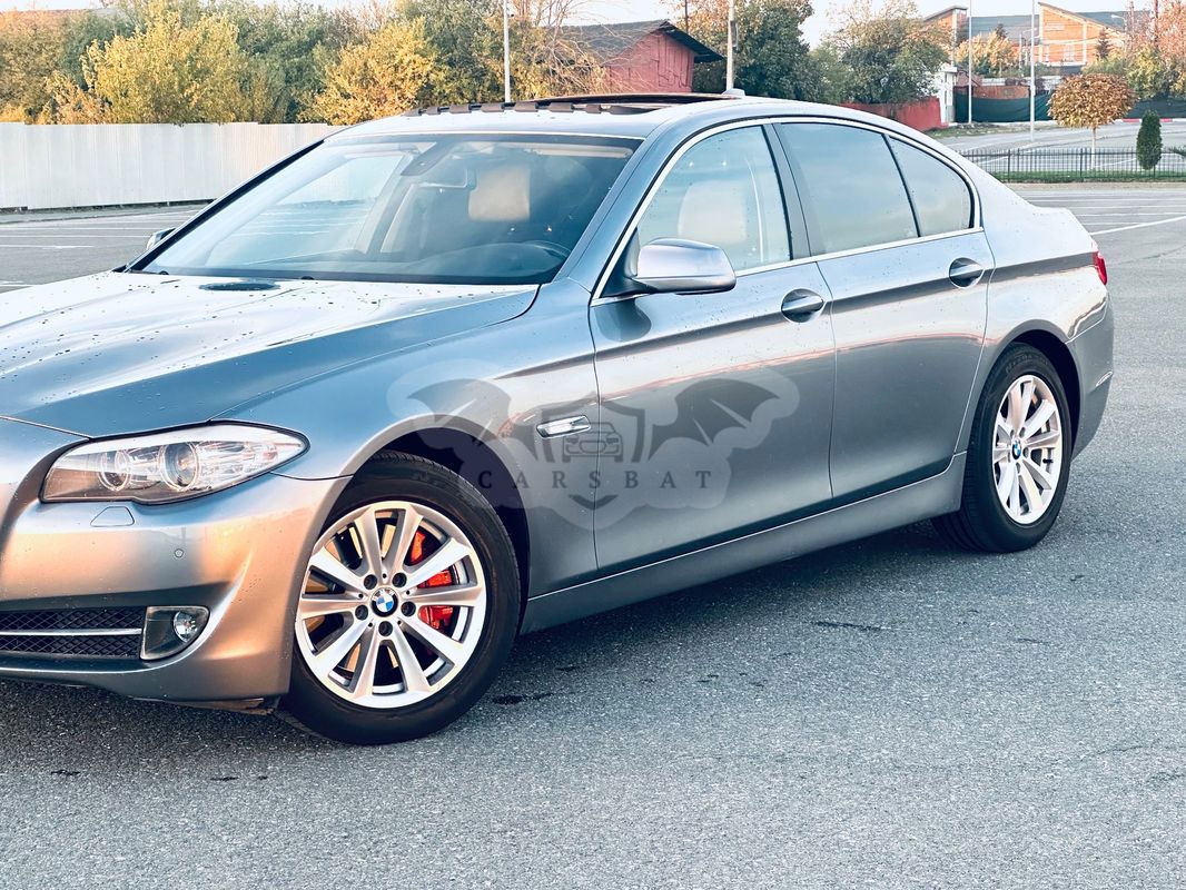 BMW 5 Series 525d 2010
