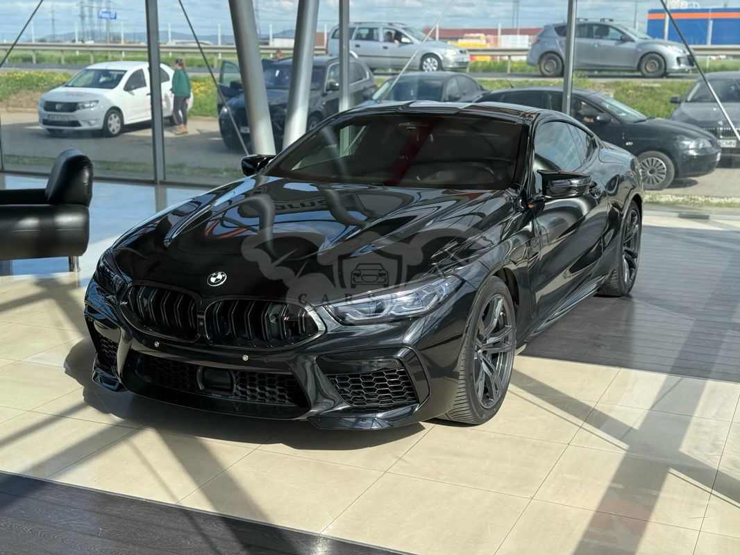BMW M8 Competition 2021