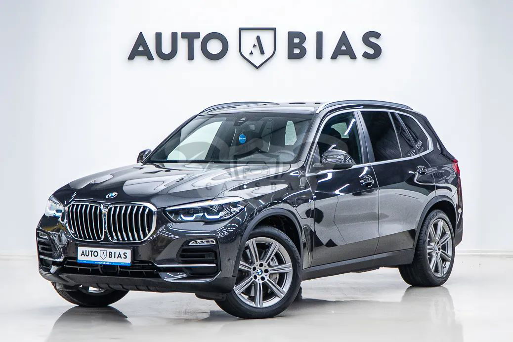 BMW X5 xDrive45e AT PHEV 2021