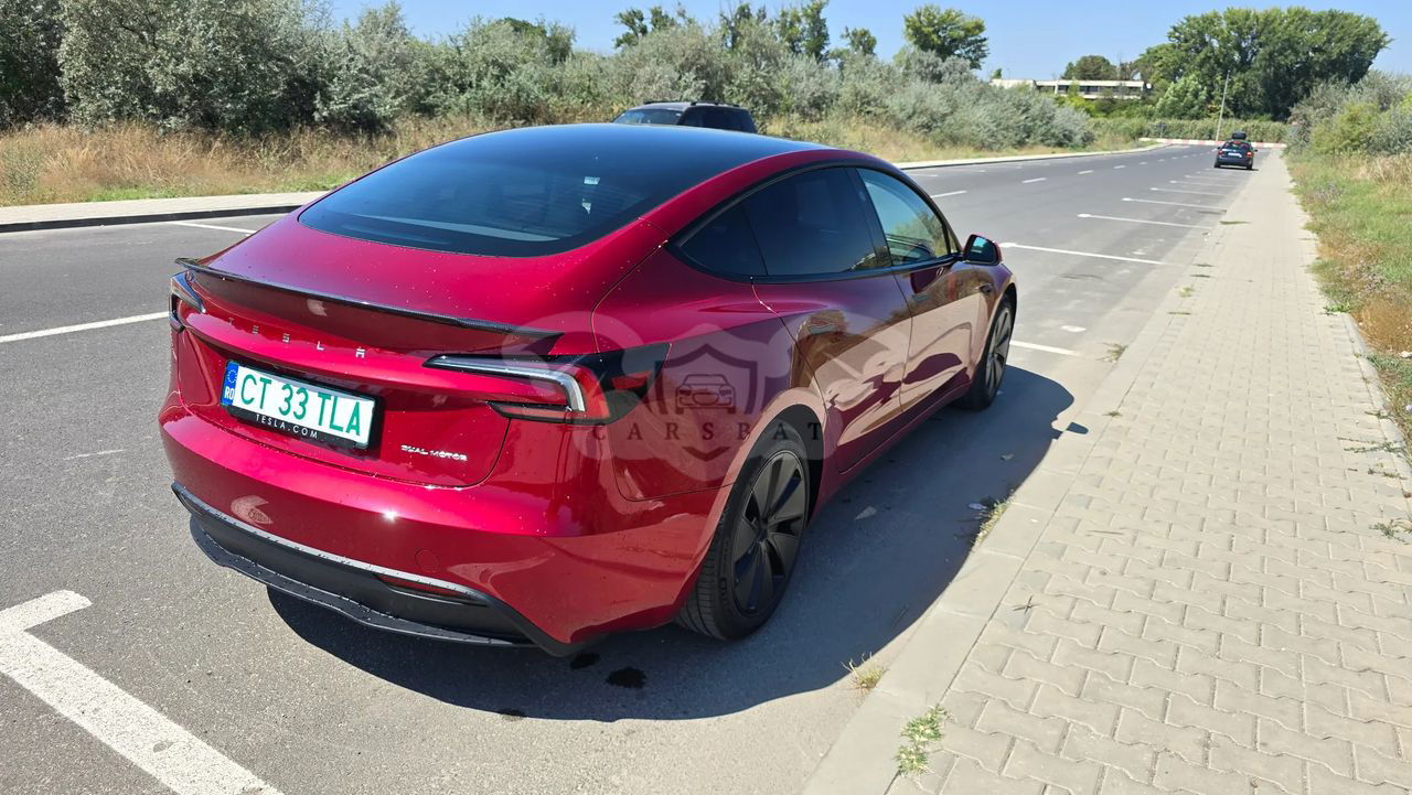 Tesla Model 3 2023