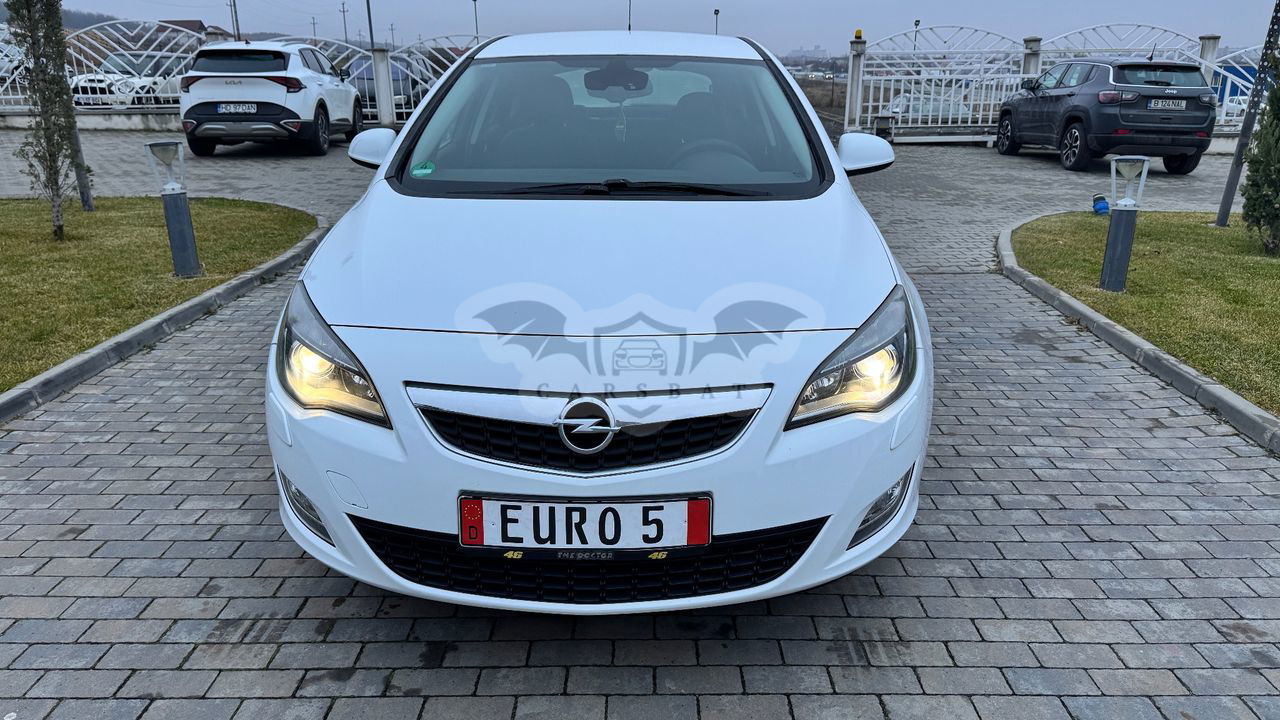 Opel Astra J [2009 - 2018] 1.6 Selection 2010