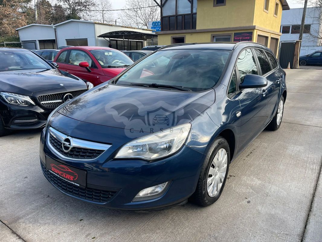 Opel Astra 2.0 CDTI DPF Edition 2012