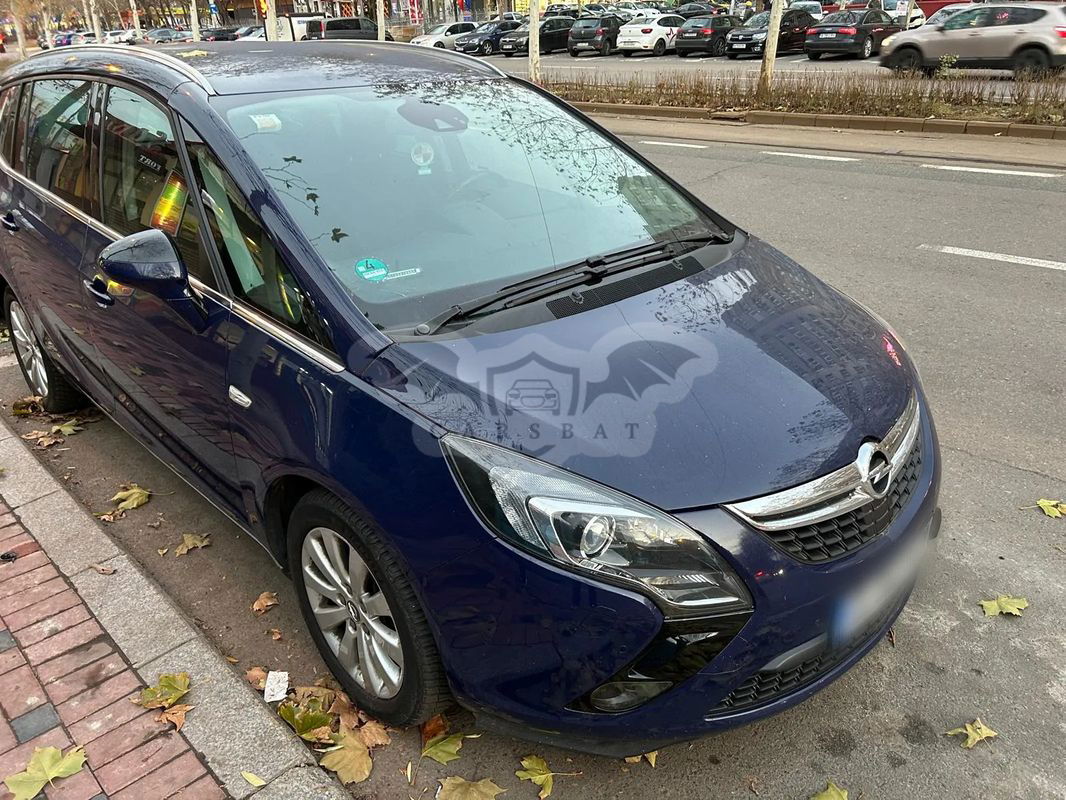 Opel Zafira 2016
