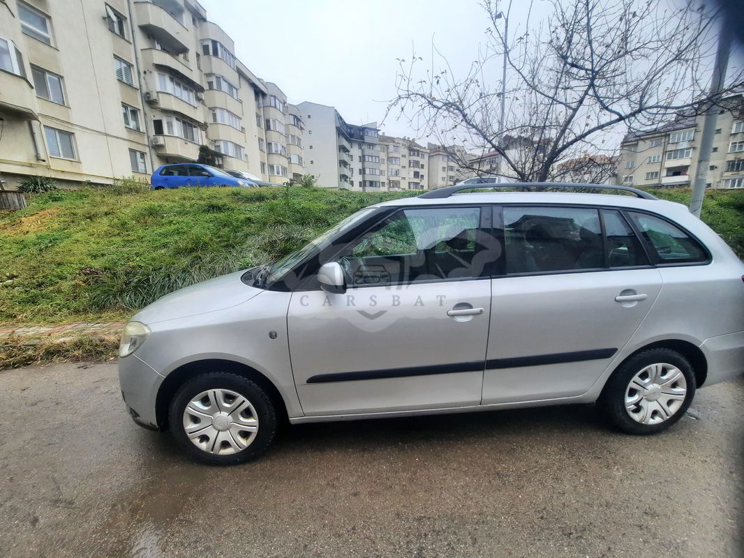 Skoda Fabia II [2007 - 2014] 1.6 16V Combi Tiptronic Ambiente 2008