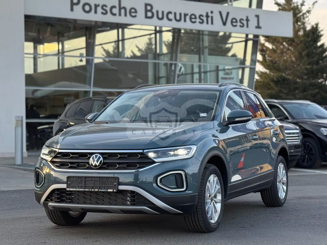 Volkswagen T-ROC 1.5 TSI DSG Life 2024