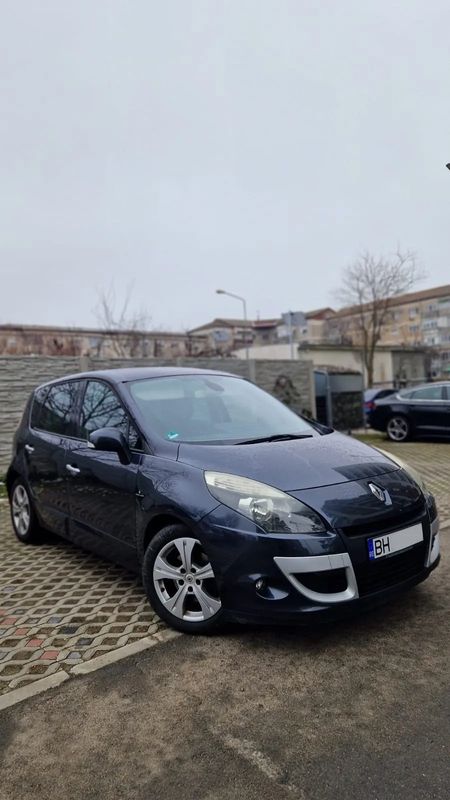 Renault Scenic III [2009 - 2016] dCi 130 FAP Dynamique 2009