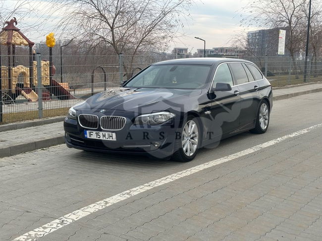 BMW 5 Series F10/F11/F07 [2010 - 2017] 530d Touring Aut. 2010