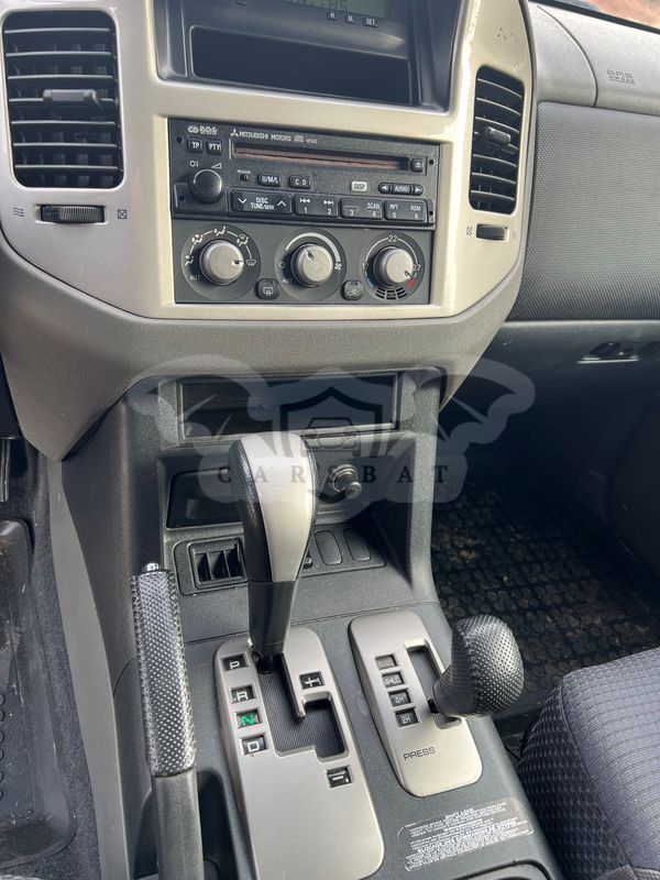 Mitsubishi Pajero IV [2006 - 2018] SWB 3.2 DI-D GLS A/T + 2006