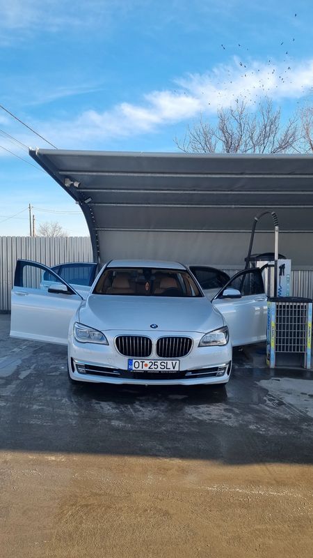 BMW 7 Series F01/F02 [2008 - 2015] 750Li 2015