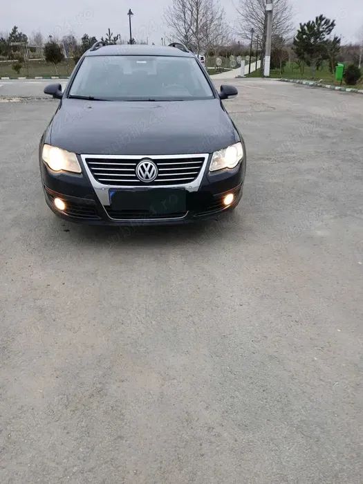 Volkswagen Passat B6 [2005 - 2010] 1.6TDI BlueMotion Tehnology Comfortline 2010