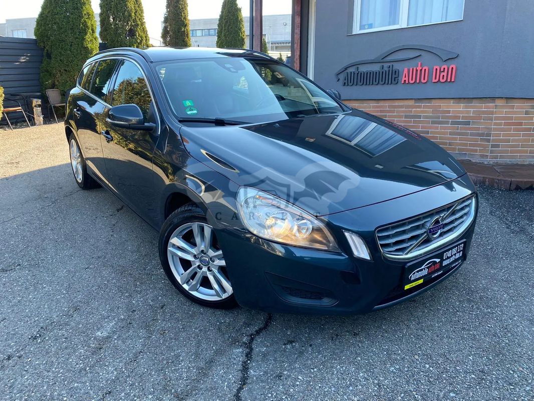Volvo V60 D2 2011