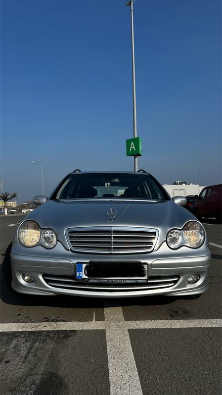 Mercedes-Benz C W203 [2000 - 2007] 200 T CDI Classic 2006