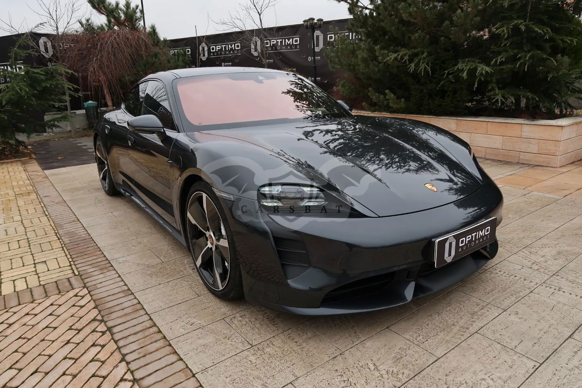 Porsche Taycan 2020
