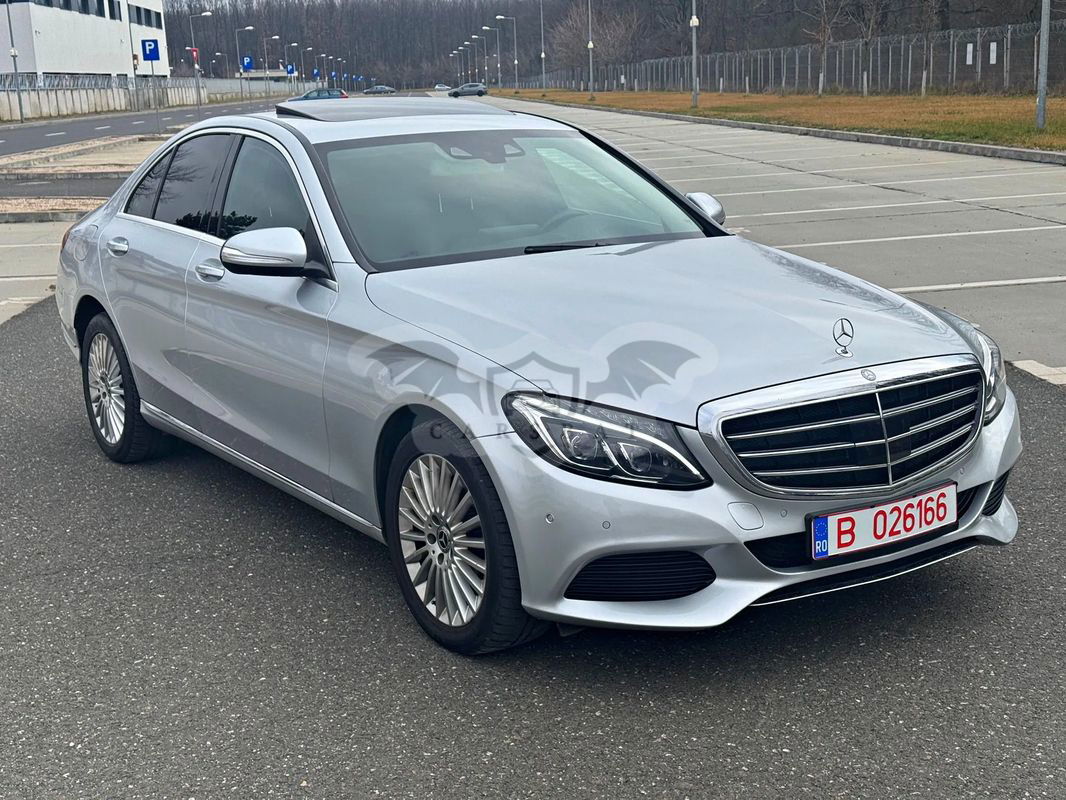 Mercedes-Benz C W205 [2014 - 2021] 180 7G-TRONIC Exclusive 2015