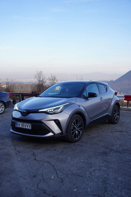 Toyota C-HR 2.0 HSD 184 CP 4x2 CVT C-lassy bi-tone 2021