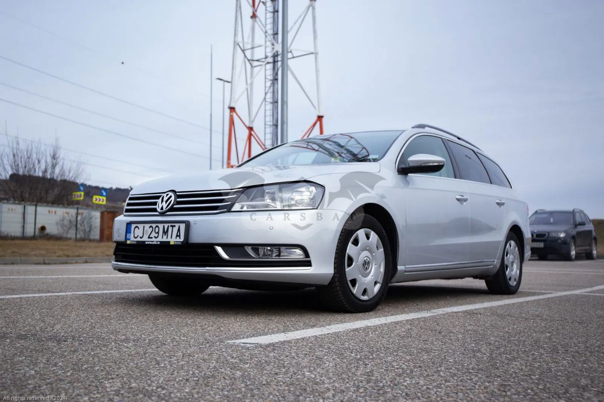 Volkswagen Passat B7 [2010 - 2014] Variant 2.0 TDI BlueMotion Technology DSG Comfortline 2013