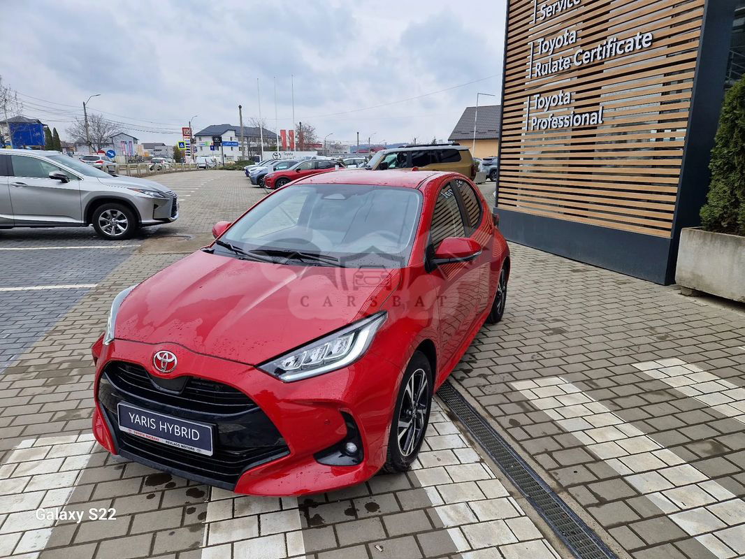 Toyota Yaris 1.5 116 CP HEV Business 2024