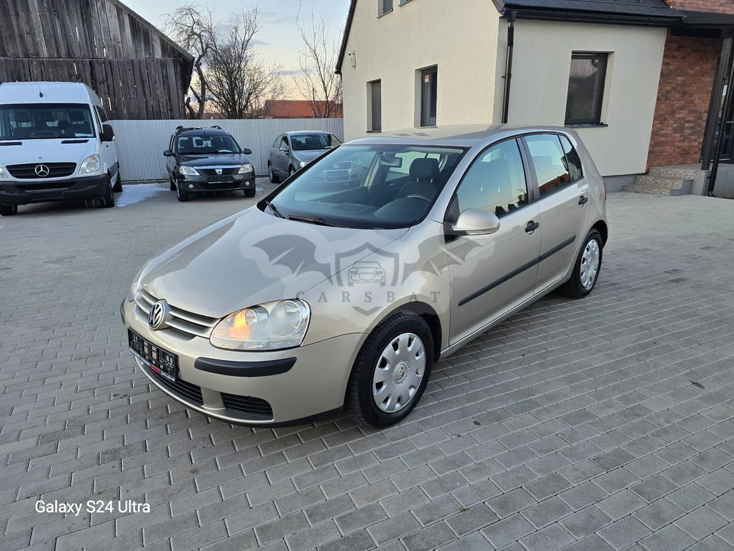 Volkswagen Golf 2004