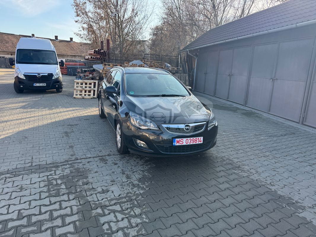 Opel Astra J [2009 - 2018] Sports Tourer 2.0 CDTI ECOTEC Cosmo 2012