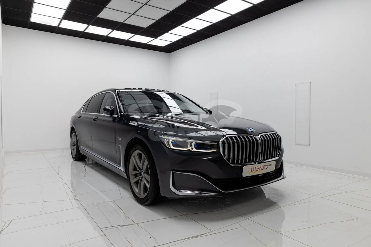 BMW 7 Series 745Le xDrive AT PHEV 2022