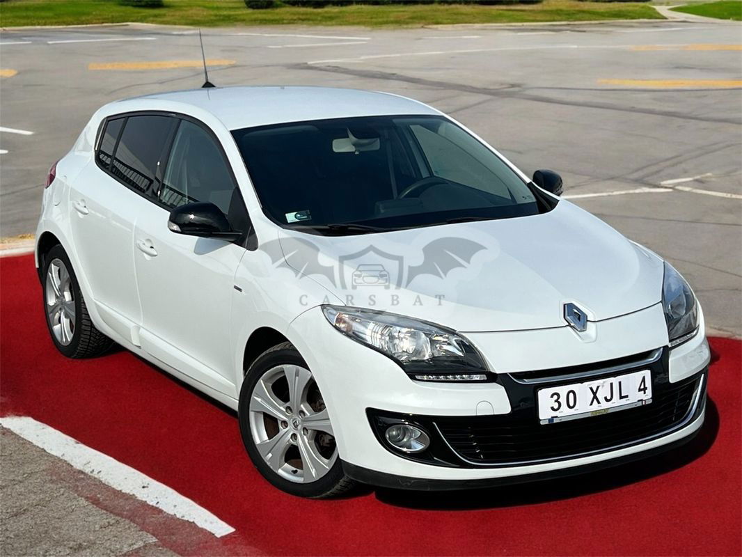 Renault Megane III [2008 - 2016] ENERGY dCi 110 Start & Stop Bose Edition 2012