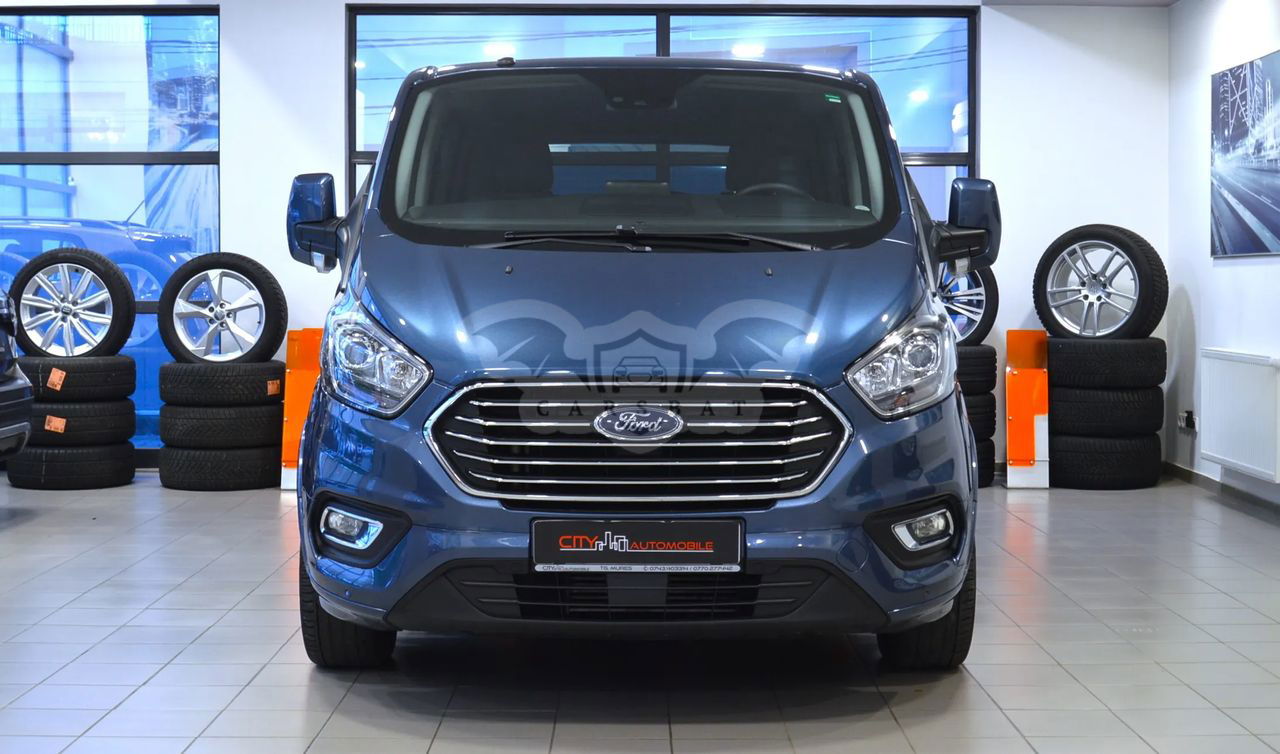 Ford Tourneo Bus 320 2.0 EcoBlue 130 CP L1H1 Titanium 2019