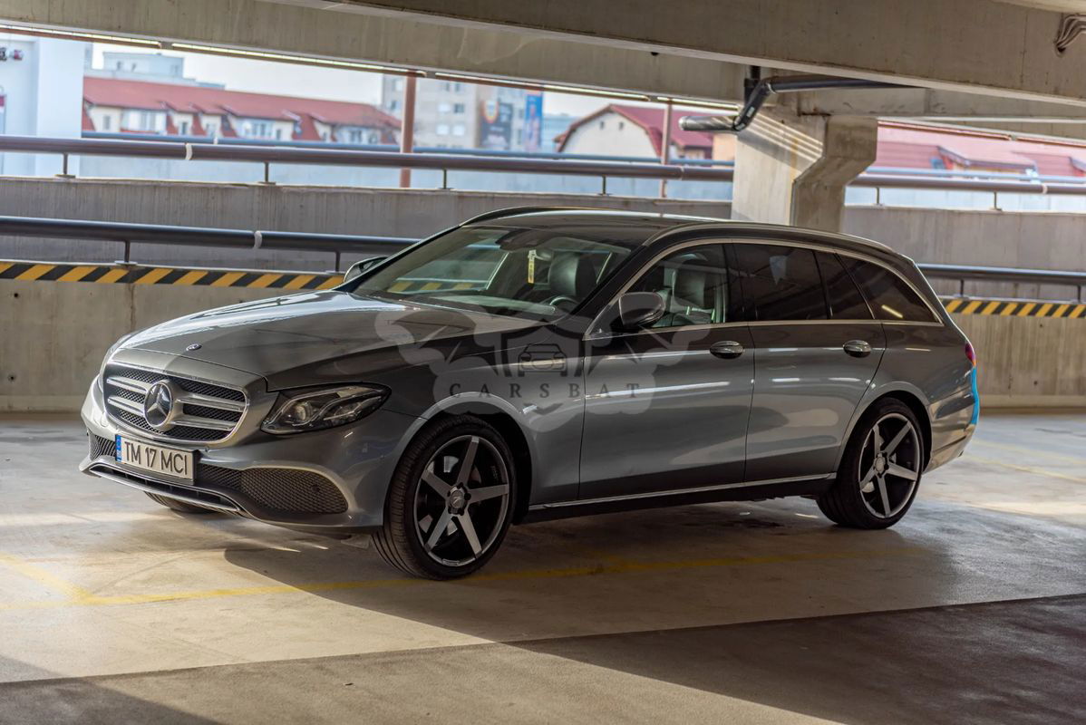 Mercedes-Benz E W213 [2016 - 2023] 220 d 4Matic T 9G-TRONIC 2017