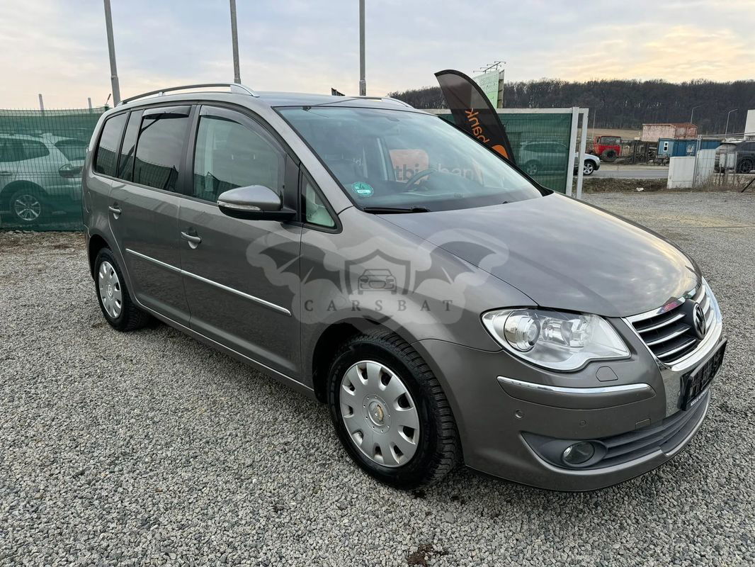 Volkswagen Touran I [2003 - 2015] 2.0 TDI DPF Highline DSG 2009