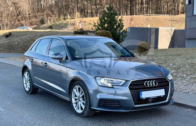 Audi A3 8V [2012 - 2020] 1.6 TDI Sportback S tronic sport 2016