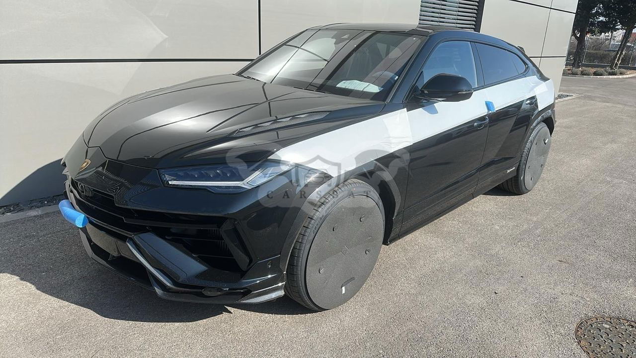 Lamborghini Urus 2024