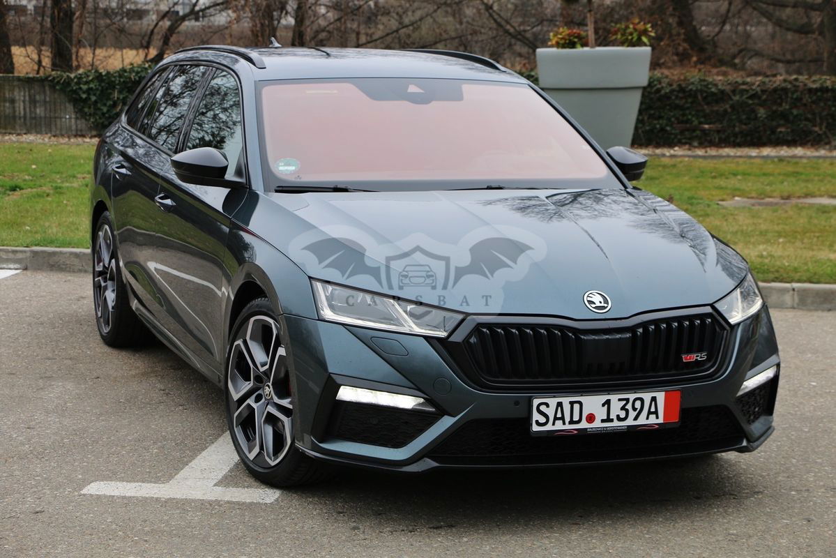 Skoda Octavia Combi 2.0 TDI DSG RS Plus 2021