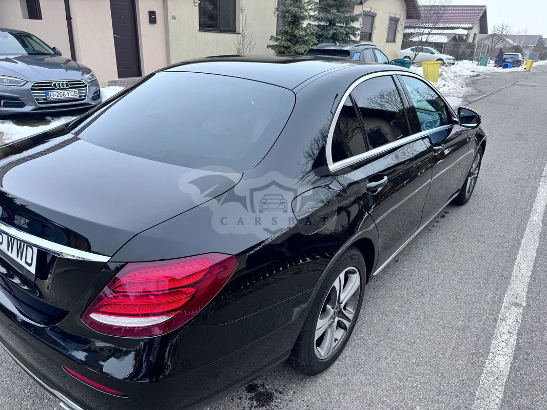 Mercedes-Benz E W213 [2016 - 2023] 220 d 4MATIC Aut. 2017