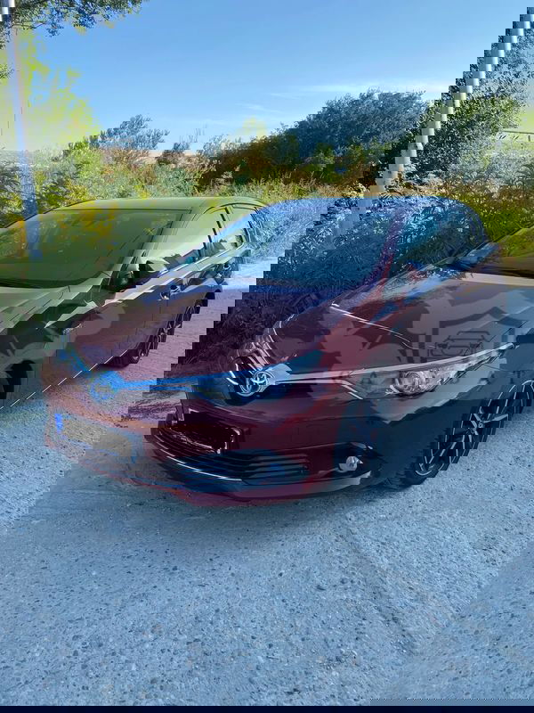 Toyota Auris II [2012 - 2018] 1.8 L VVT-i Hybrid Luna 2016