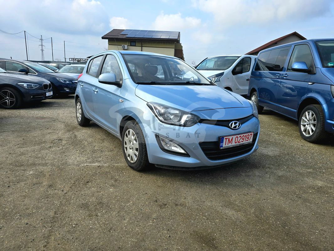 Hyundai i20 II [2014 - 2020] 1.2 Style+ 2013