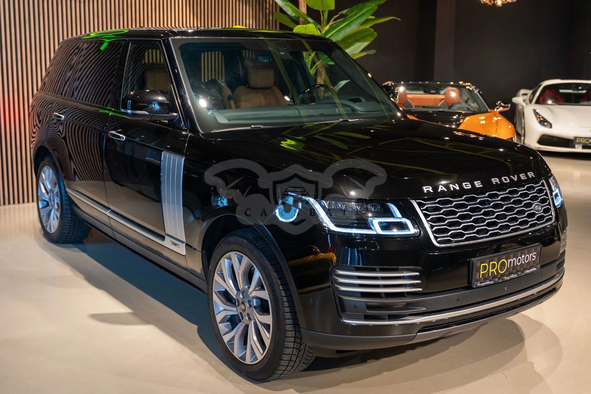 Land Rover Range Rover IV [2012 - 2021] 4.4 I SDV8 Autobiography Black 2018