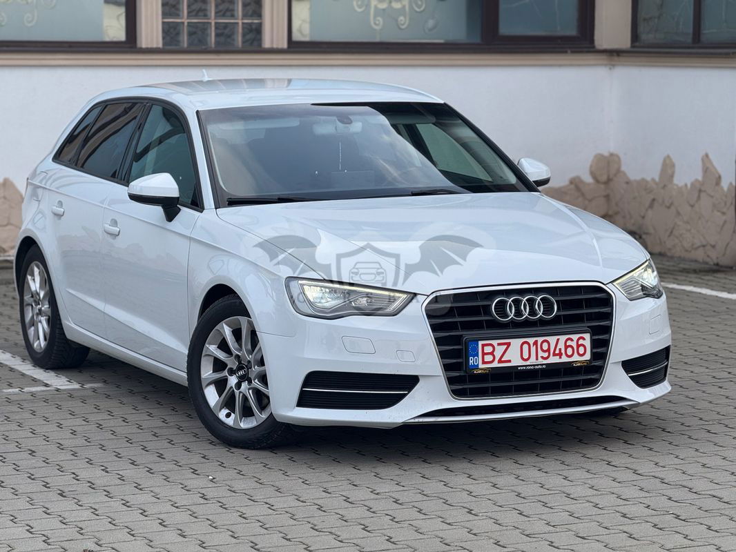 Audi A3 8V [2012 - 2020] 1.6 TDI Sportback (clean diesel) S tronic Attraction 2015