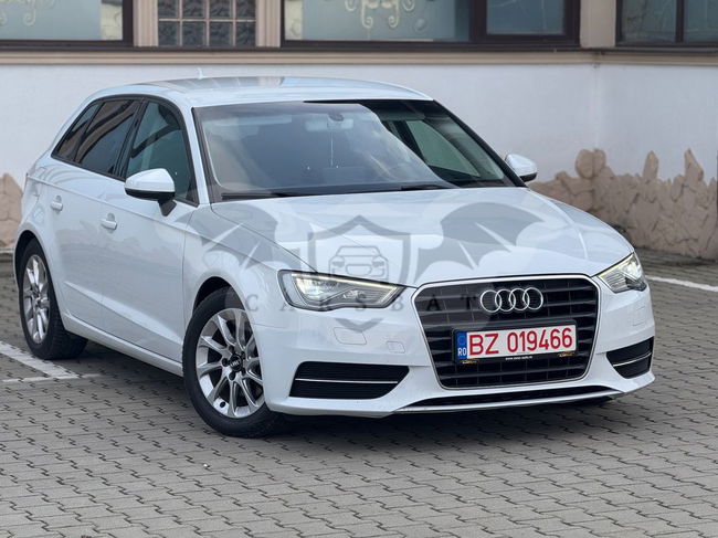 Audi A3 8V [2012 - 2020] 1.6 TDI Sportback (clean diesel) S tronic Attraction 2015