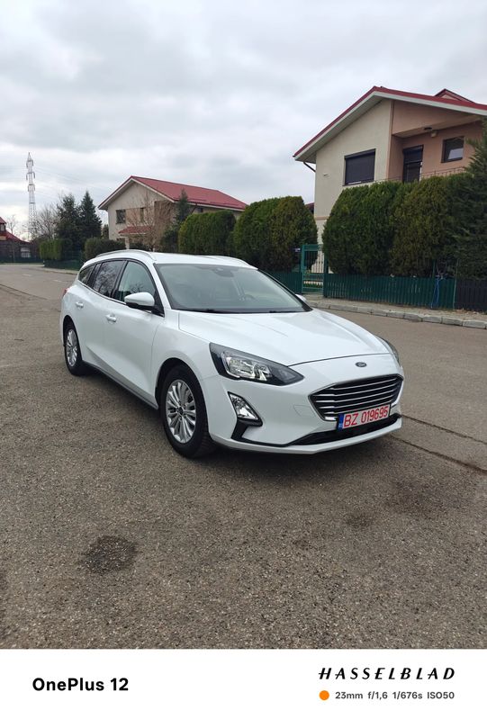Ford Focus IV [2018 - Prezent] 1.0 EcoBoost Active 2021