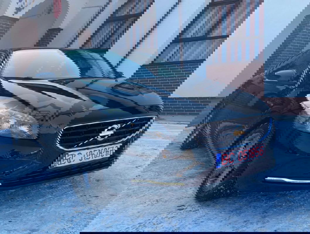 Volvo V40 II [2012 - Prezent] D2 94g Momentum 2012