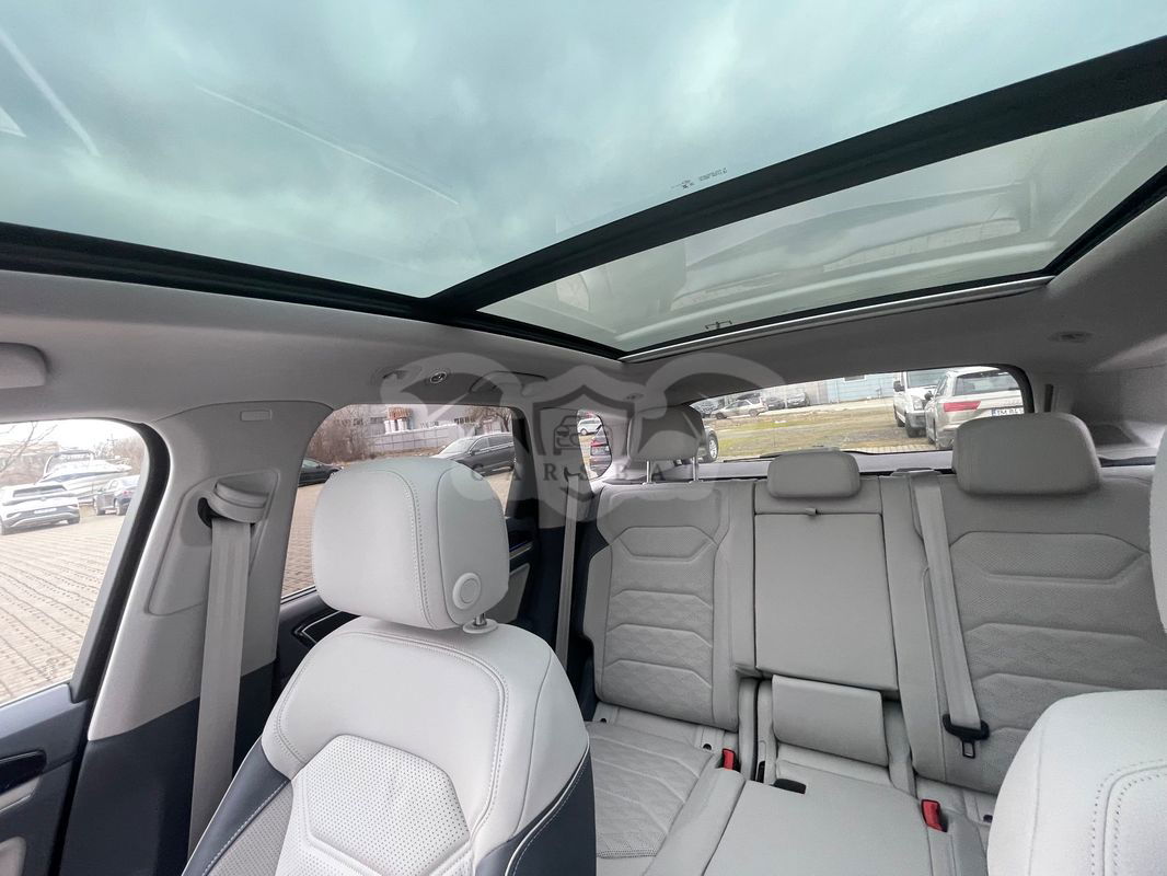 Volkswagen Touareg III [2018 - Prezent] V6 TDI 4MOTION Elegance 2024