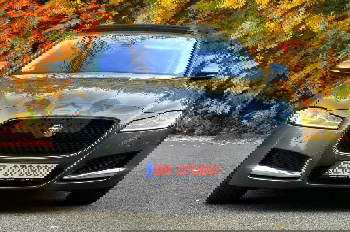Jaguar XF 20d AWD Prestige 2016