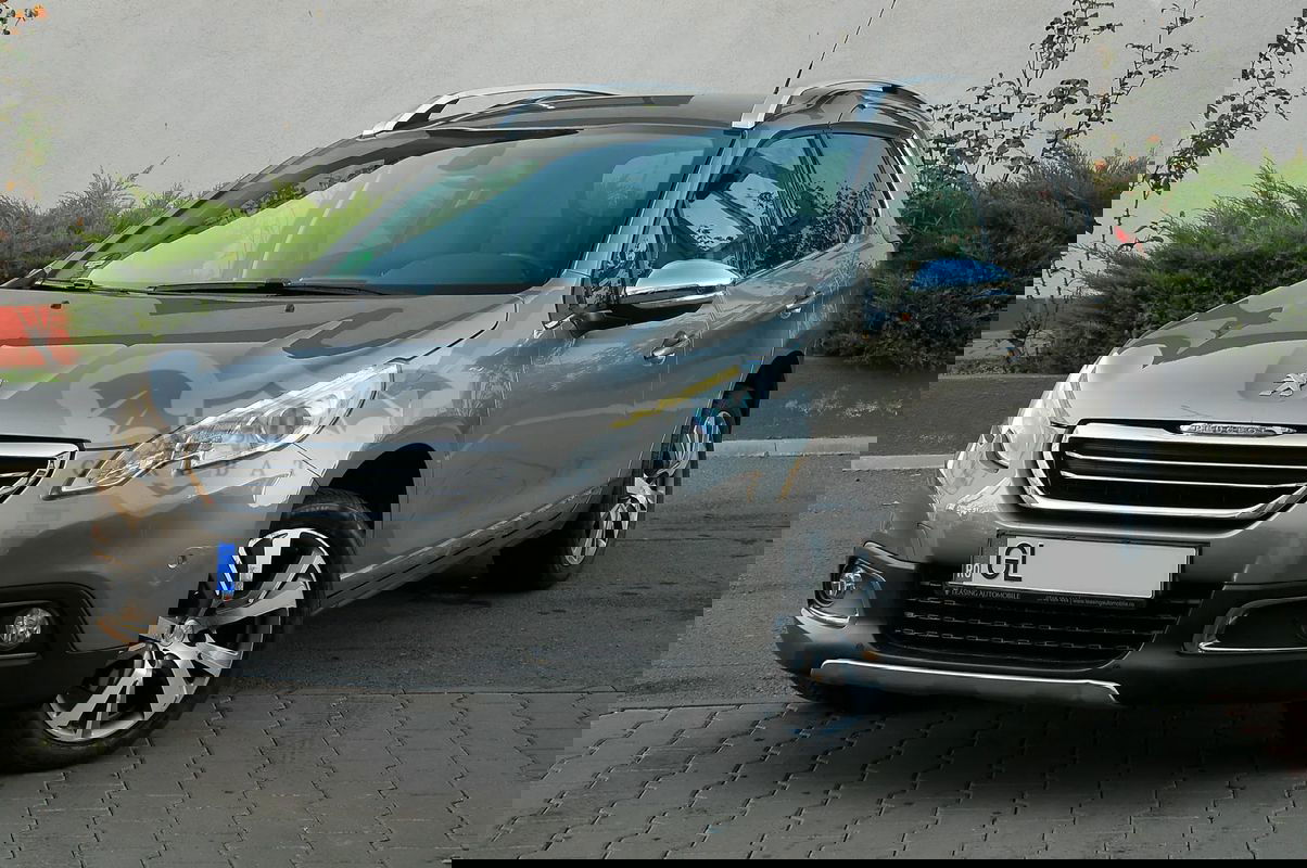Peugeot 2008 I [2013 - 2019] 1.6 BlueHDi FAP S&S Allure 2015