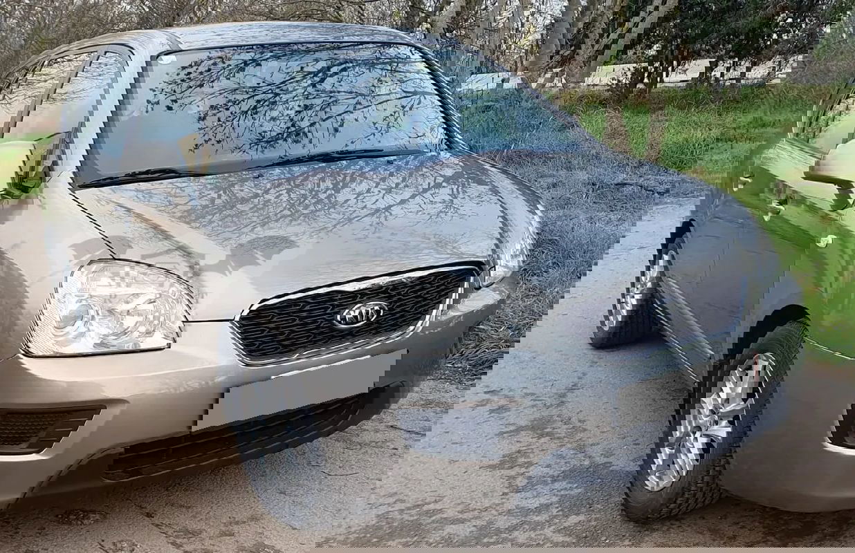 Kia Carens (Rondo) 2012