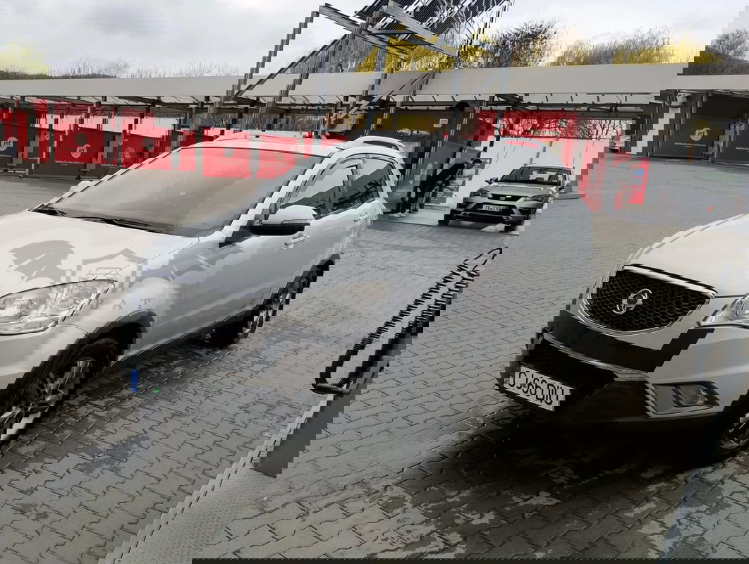 Ssangyong Korando 4WD DELUXE MT 2011