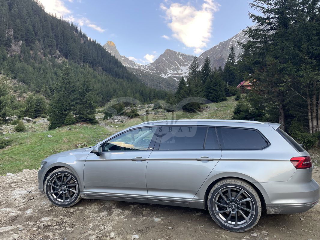 Volkswagen Passat B8 [2014 - Prezent] Variant 2.0 TDI SCR 4Motion DSG Highline 2014