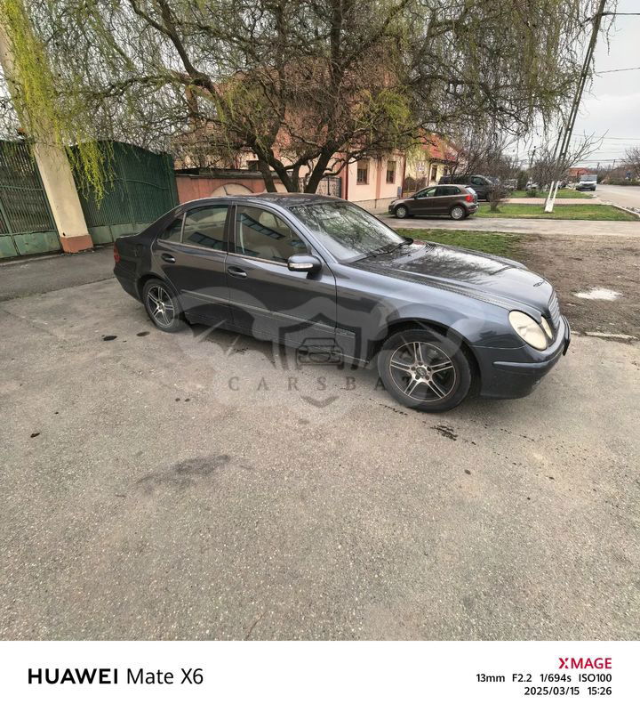 Mercedes-Benz E 2004