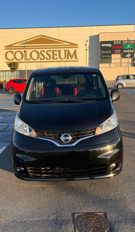 Nissan NV200 2012
