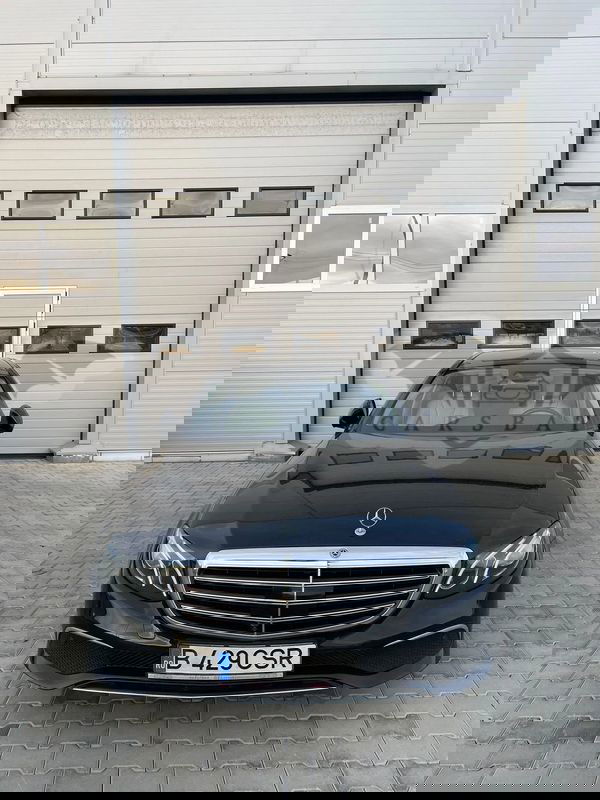 Mercedes-Benz E W213 [2016 - 2023] 220 d 4MATIC Aut. 2020