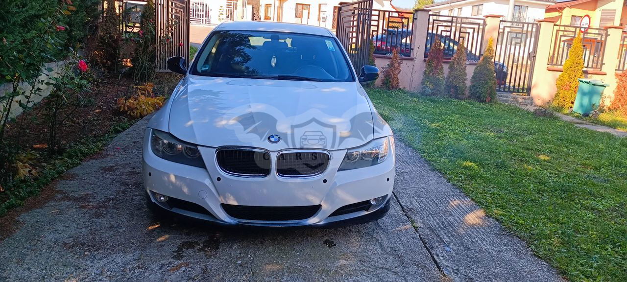 BMW 3 Series E90/E91/E92/E93 [2005 - 2013] 320d 2011